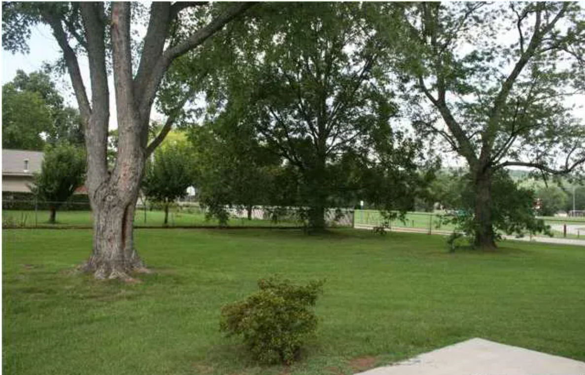 1819 Chapman Avenue 2012 - street view.png
