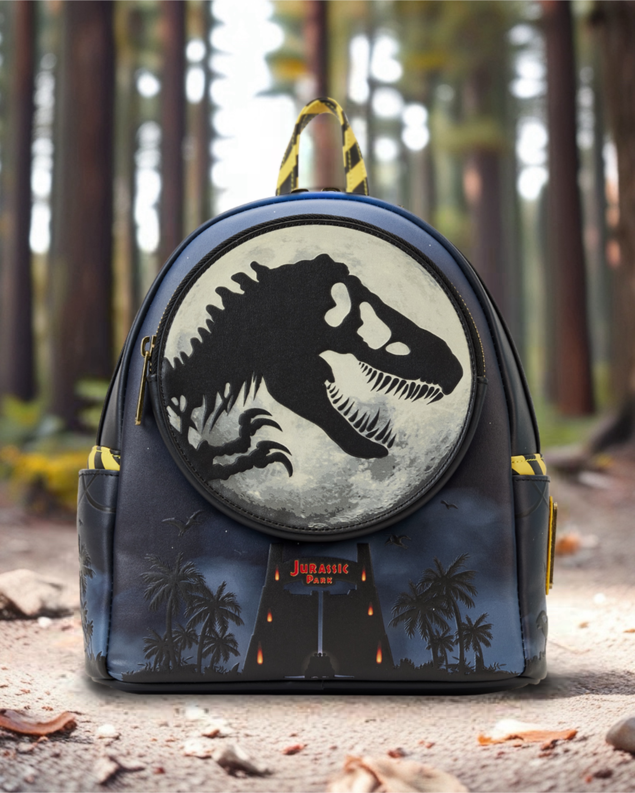 ラウンジフライ loungefly ジュラシックパーク 恐竜 バッグ Amazon.co.jp: [Loungefly] Cross Body Bag ラウンジフライ