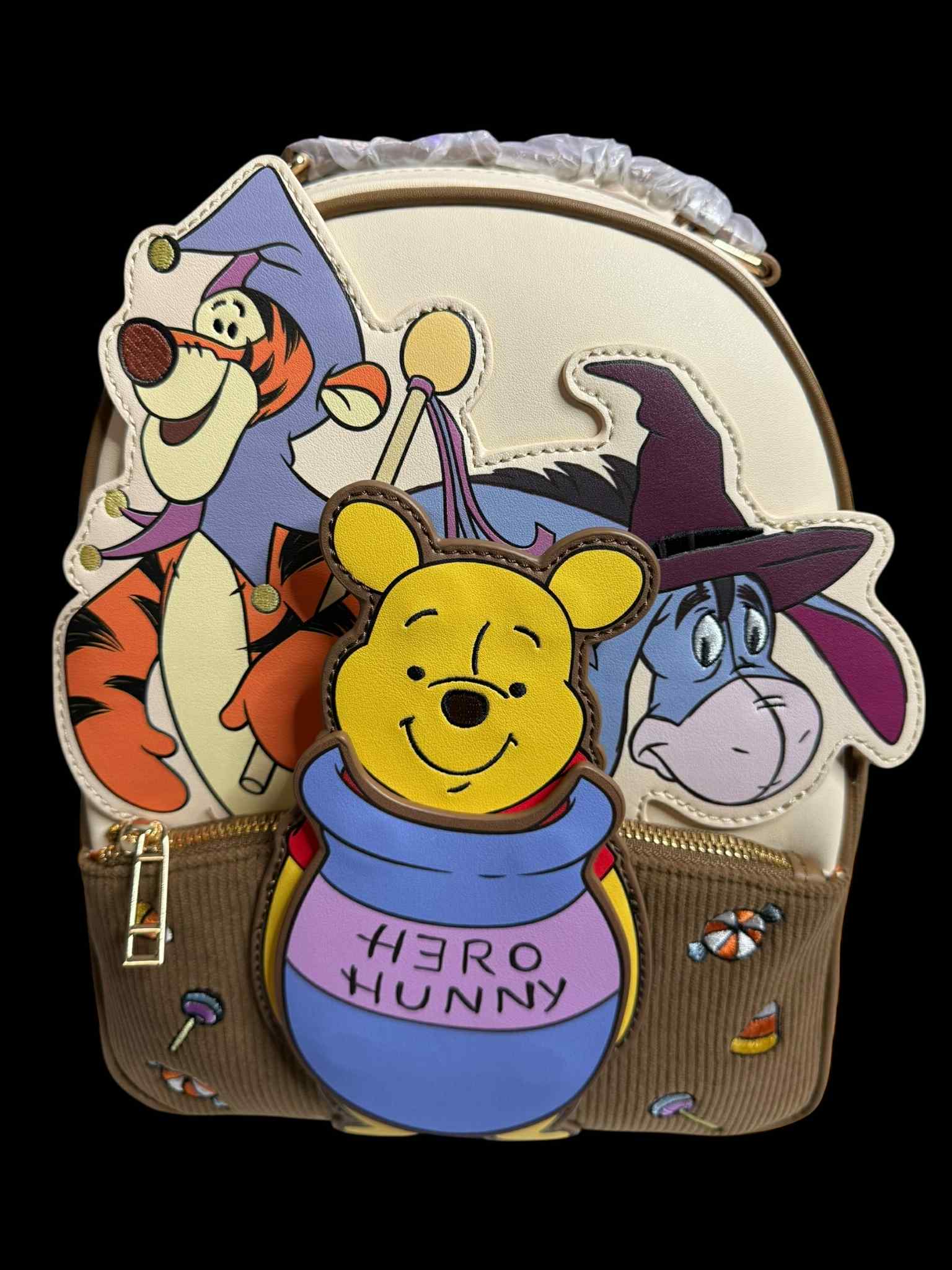 FiGPiN Disney Raya and the Last Dragon #601 | MadBagger.com