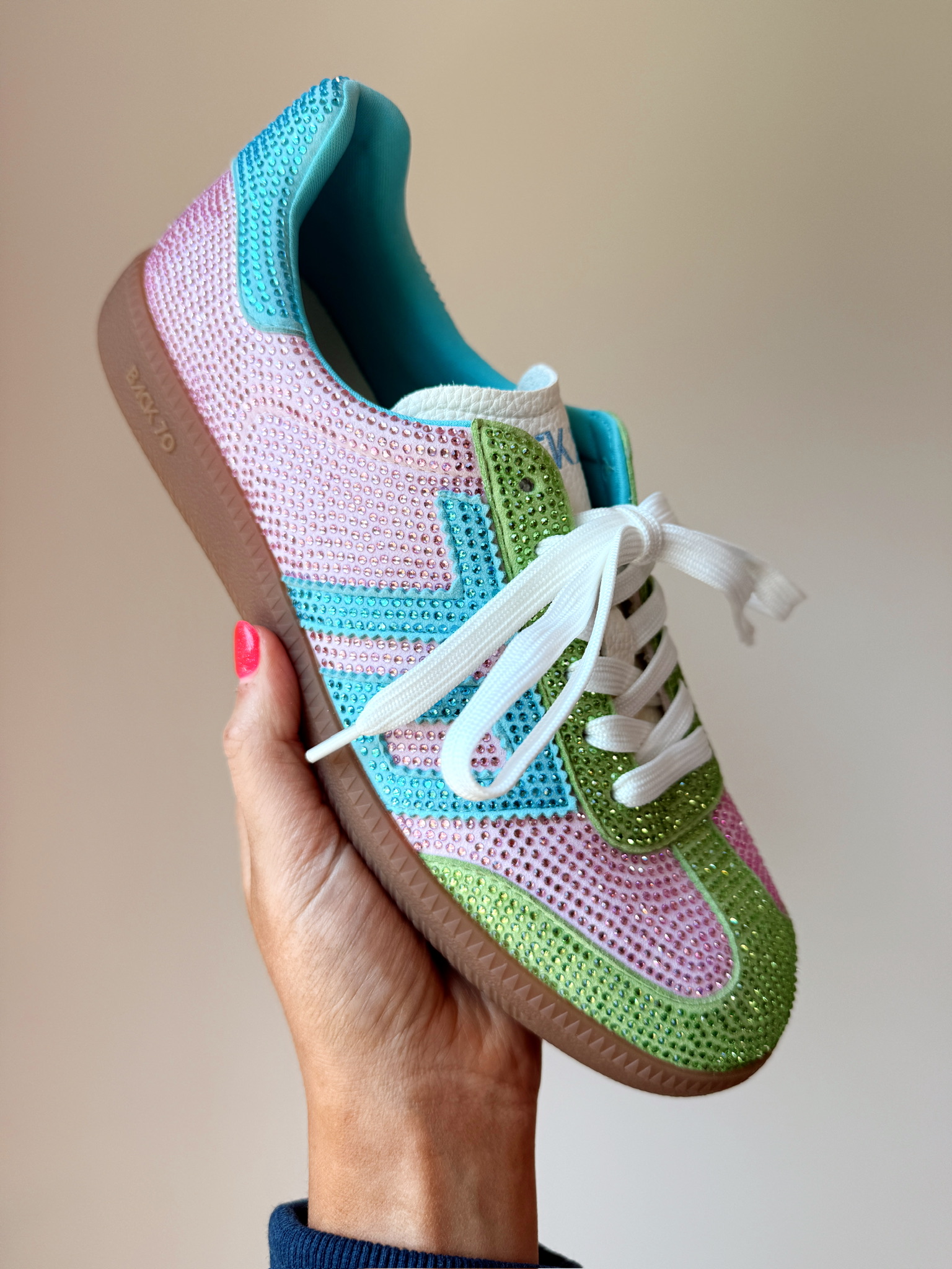 adidas gazelle silver green womens adidas Women Samba OG White Sneakers 7.5 White main image 0