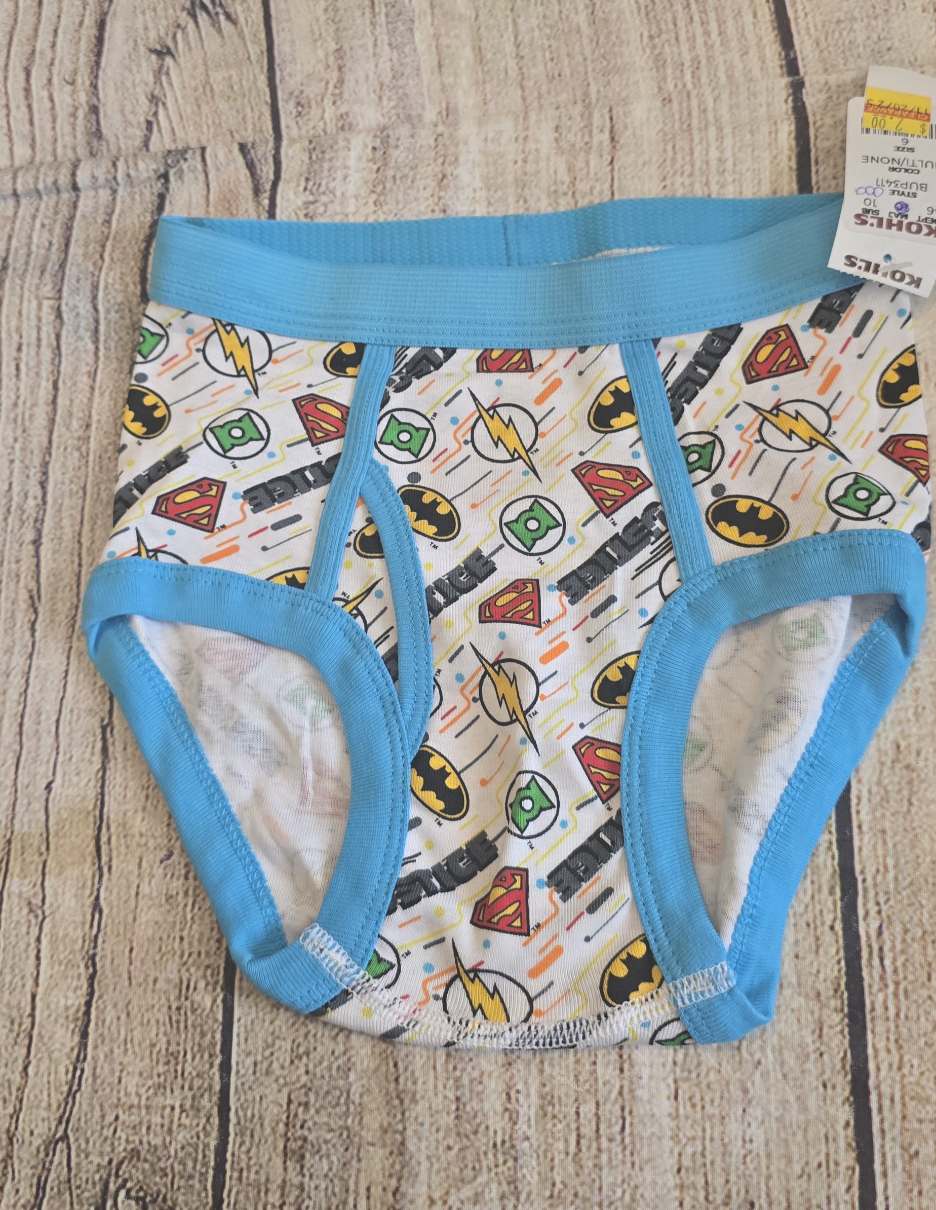 1 Pair Boys Briefs, Size 6 Superman K4
